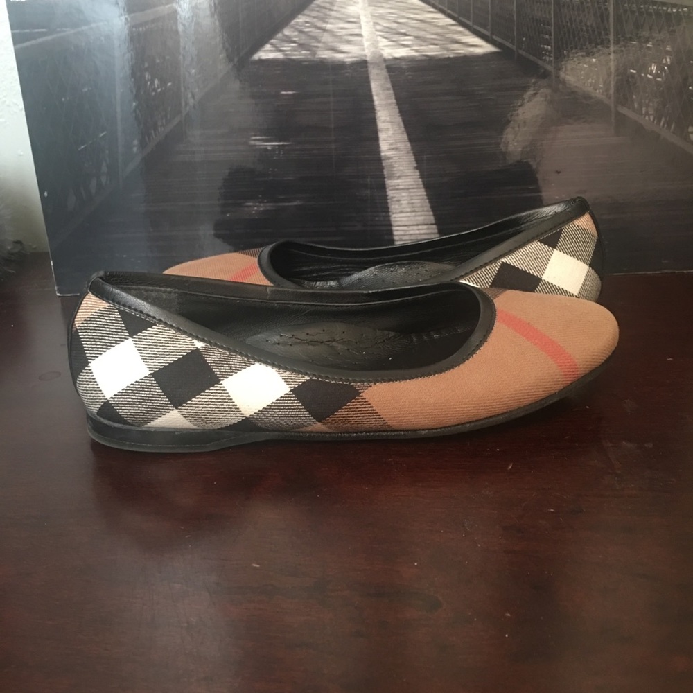 Burberry - Picture 4 of 6